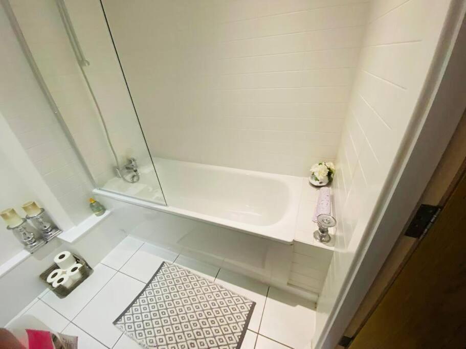 Liverpool City Centre Modern Apartment Fits 6 People 外观 照片